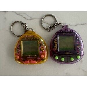 Vintage 1997 Tiger Giga Pets Virtual Pet Digital Doggie Compu Kitty Yellow Purpl
